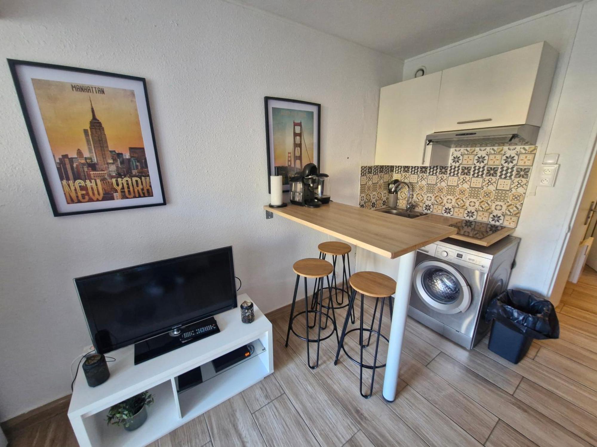Appartement Petit Cosy - Balcon Des Arenes Fréjus